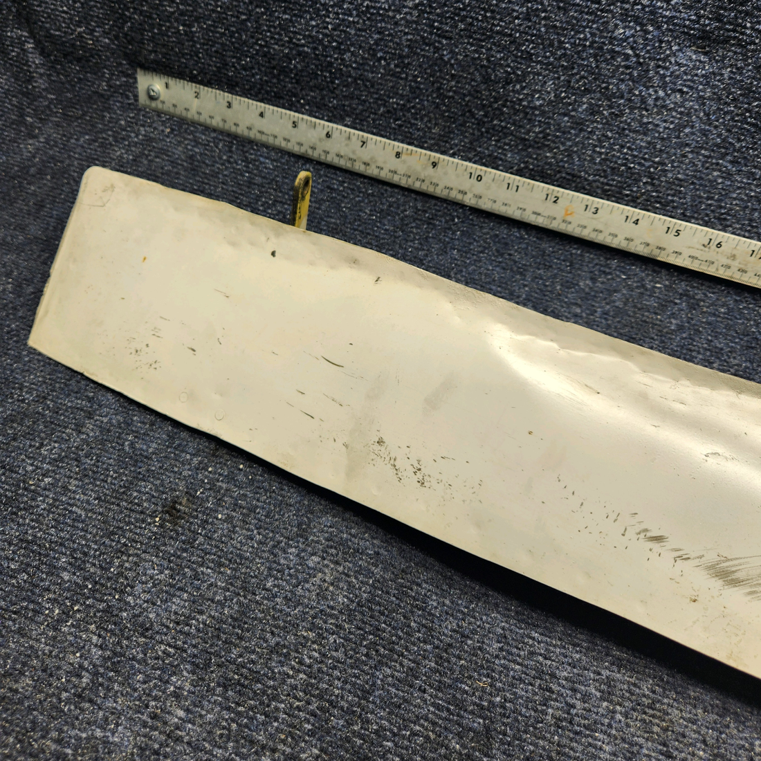 Used aircraft parts for sale, 2413083-2 CESSNA C172RG NOSE GEAR DOOR ASSEMBLY RH