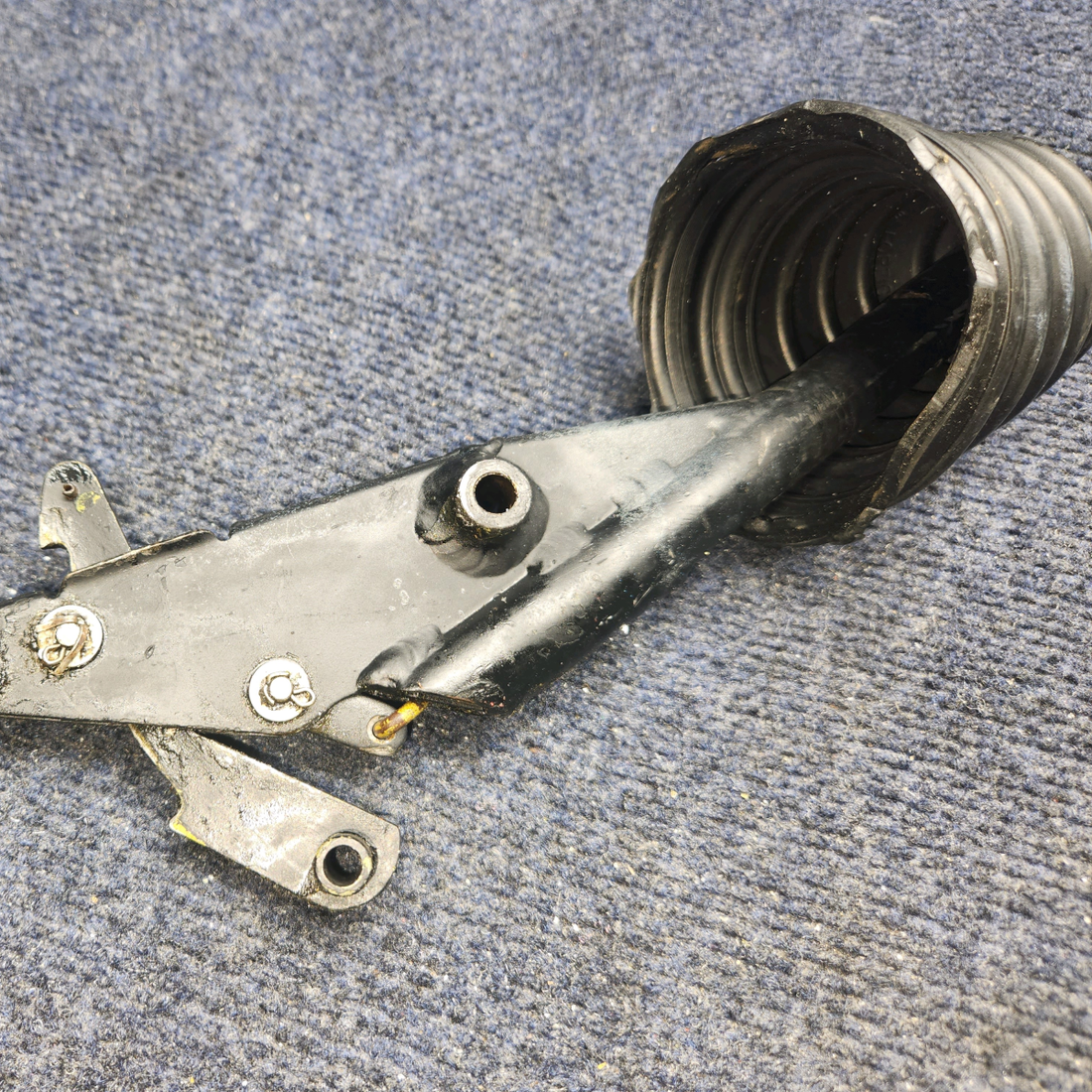 Used aircraft parts for sale, 20974-000 PIPER PA-24-250 Flap Lever Assy