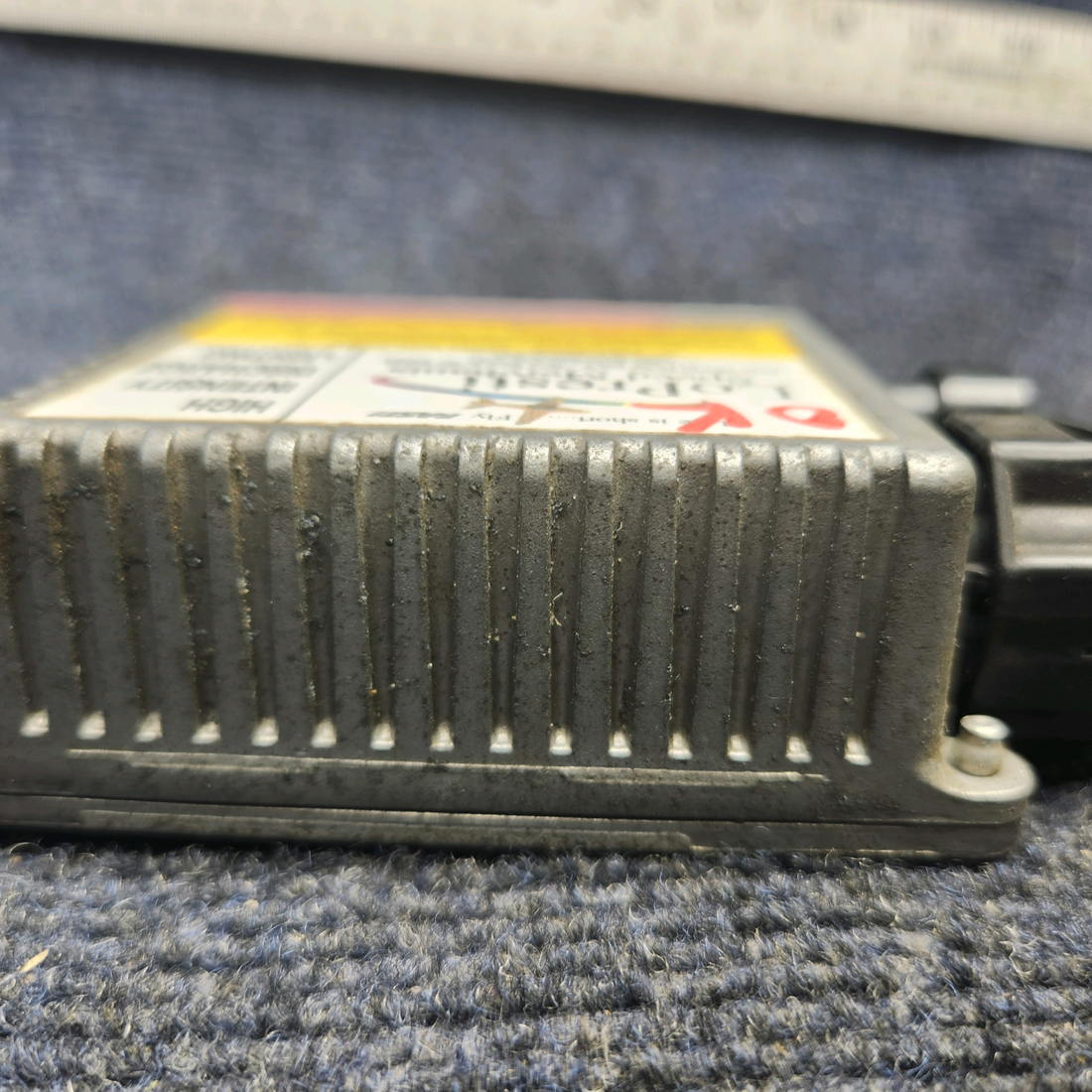 Used aircraft parts for sale, LSM-500-200-114 Beechcraft F33A LOPRESTI HIGH INTENSITY DISCHARGE LIGHT  SET (12V) NOSE LIGHT