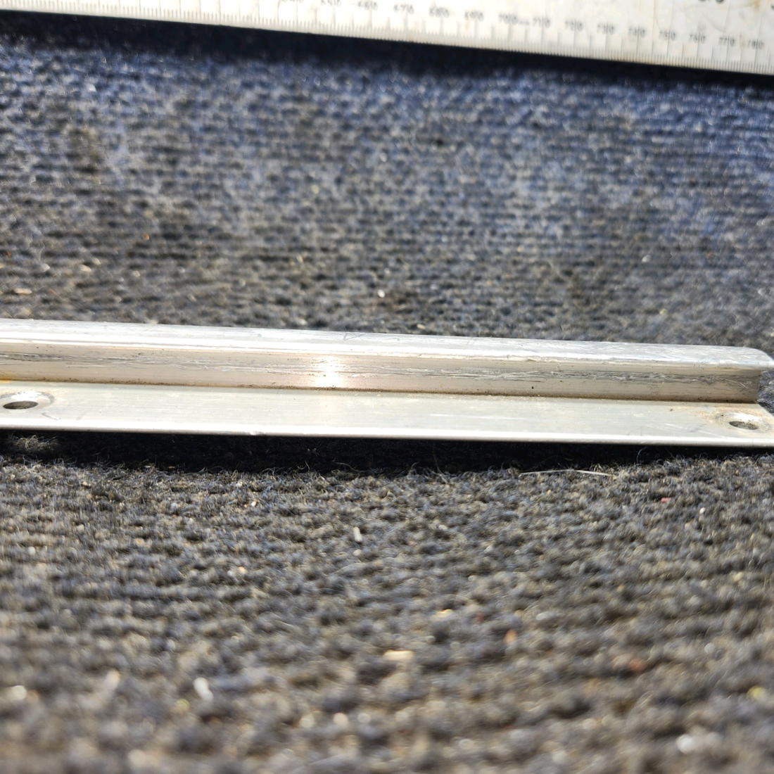 Used aircraft parts for sale, 0410219-2 cessna 150G Inboard Seat Rail Assembly