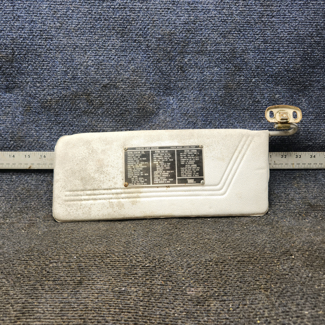 Used aircraft parts for sale, 0700122-12 cessna 150G Sun Visor – RH