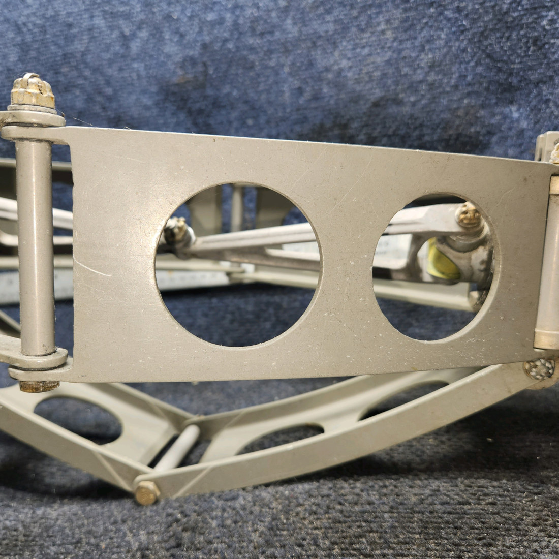 Used aircraft parts for sale, 96-524017-601 BEECHCRAFT 95-55B Control Column Assy