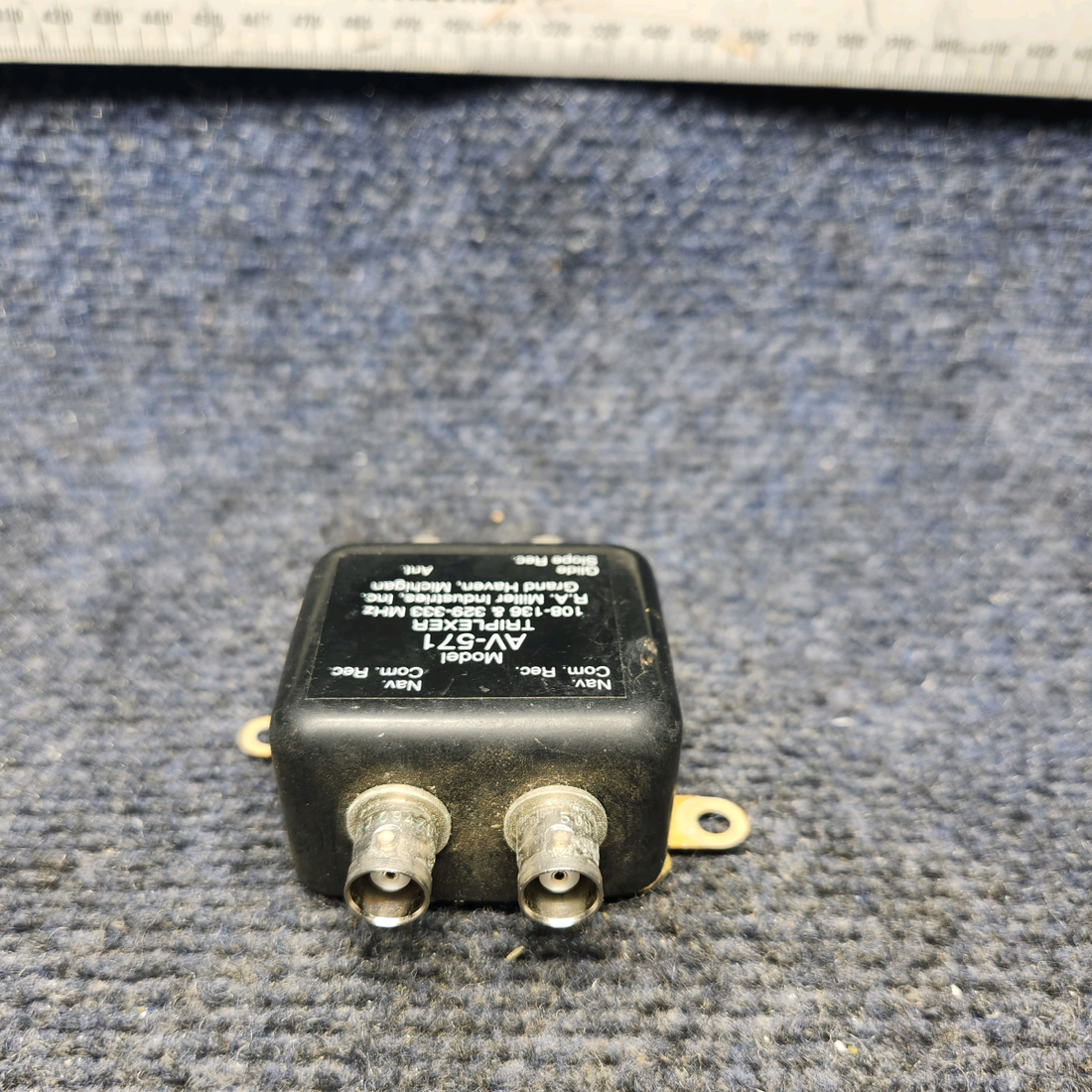 Used aircraft parts for sale, AV-571 PIPER PA28-161 Warrior III ANTENNA TRIPLEXER UNIT