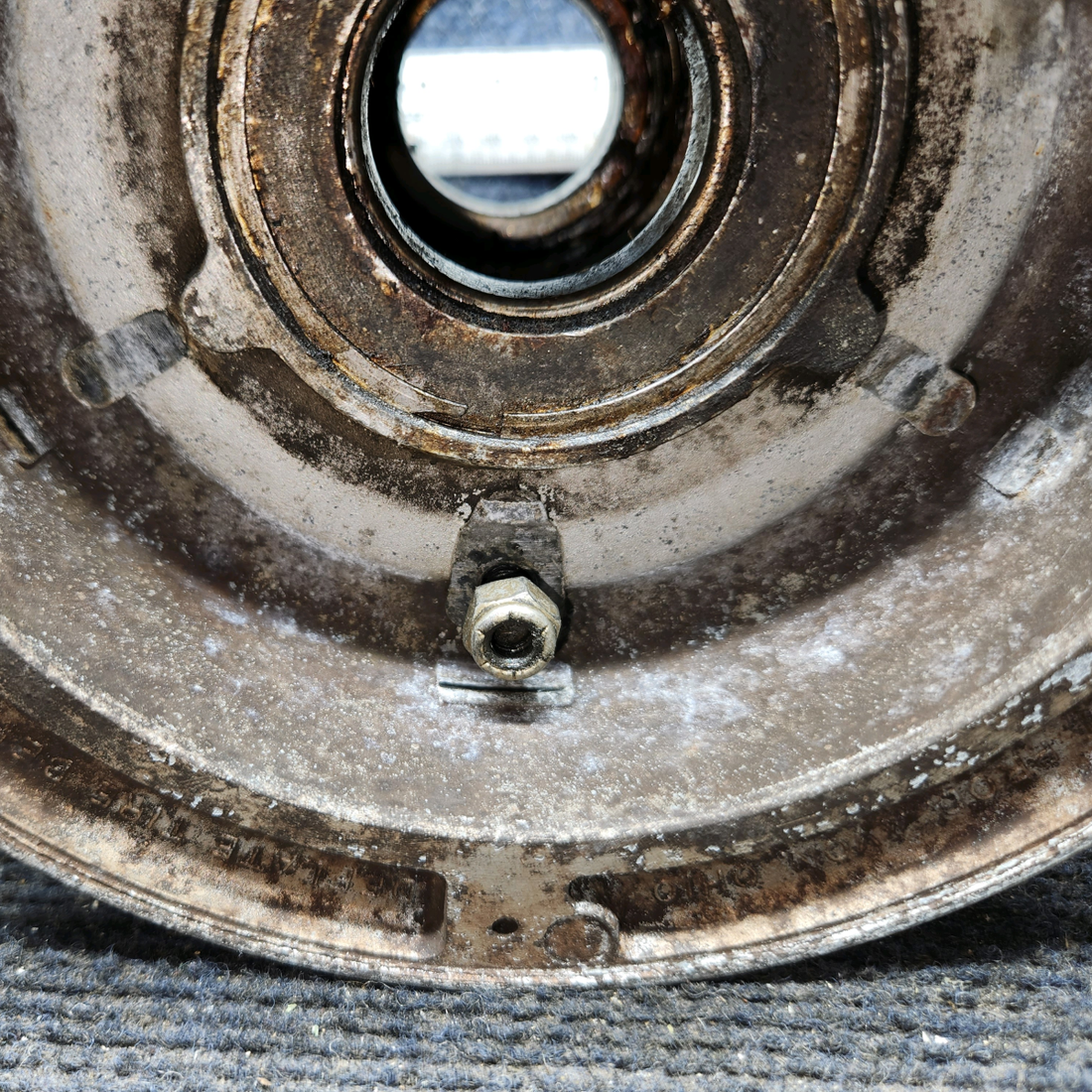 Used aircraft parts for sale, 40-113C Cleveland 40-113C Beechcraft A24R 6.00-6 Wheel Assembly