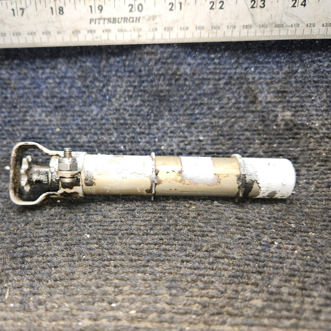 Used aircraft parts for sale, 0310293-2 Cessna 172E Elevator Trim Tab Actuator with Guard & Clamps No road.