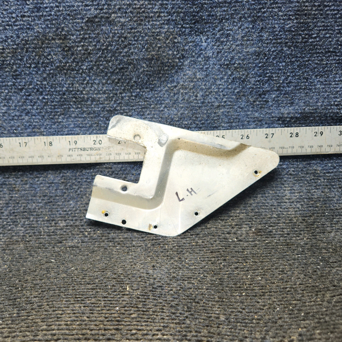 Used aircraft parts for sale, 0413388-3 cessna 150G Handle Plate Assembly – LH