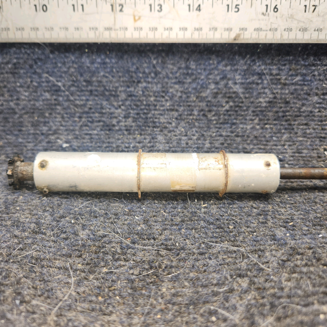 Used aircraft parts for sale, 1260074-1 cessna 172N Elevator Trim Tab Actuator Assembly