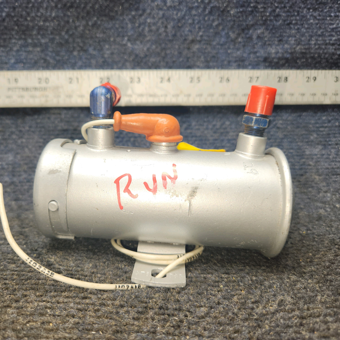 Used aircraft parts for sale, 476-088 Bendix Electronic Fuel Pump 24 V