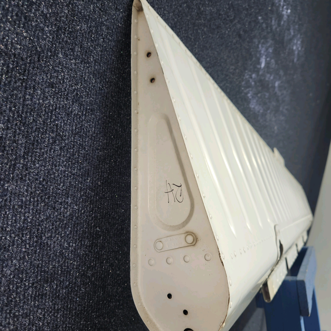 Used aircraft parts for sale, 33-130000-44 BEECHCRAFT 95-55B Aileron Assembly RH