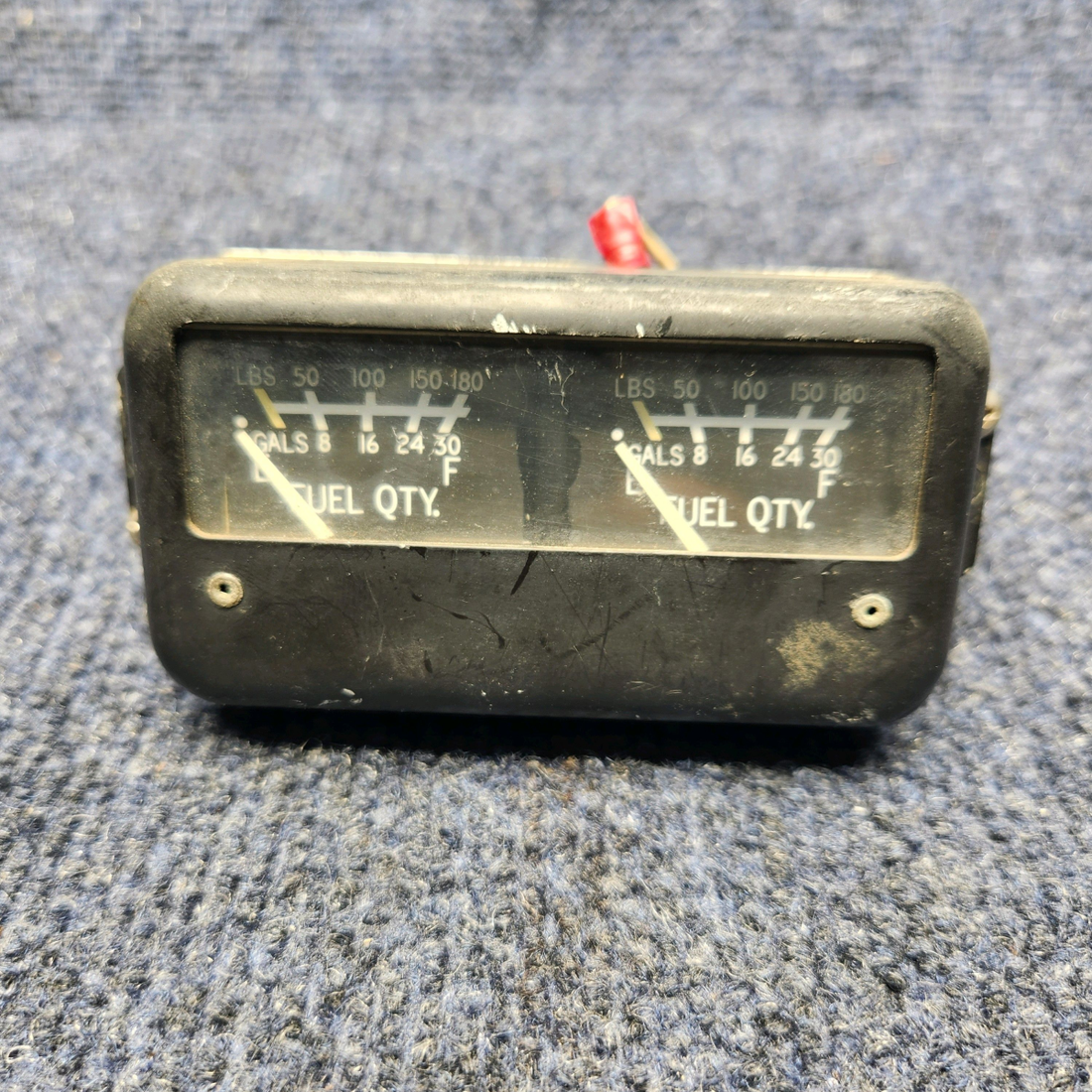 Used aircraft parts for sale, C669562-0101 Rochester CESSNA C172RG INSTRUMENT CLUSTER FUEL QTY
