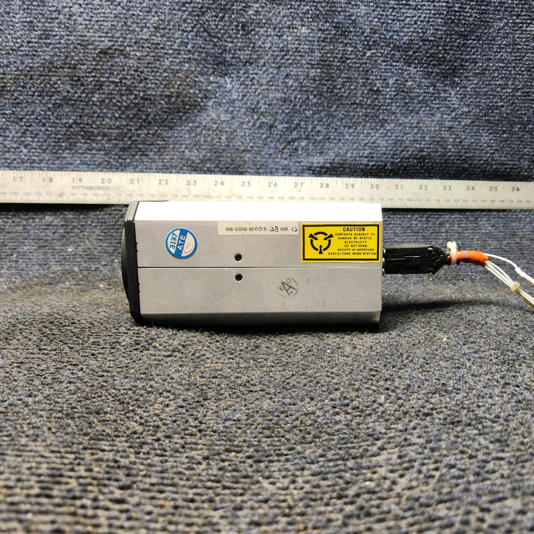 Used aircraft parts for sale, 066-3056-02 Bendix King Beechcraft C23 SUNDOWNER KI-208 VOR/LOC Indicator – 11–33 Volts