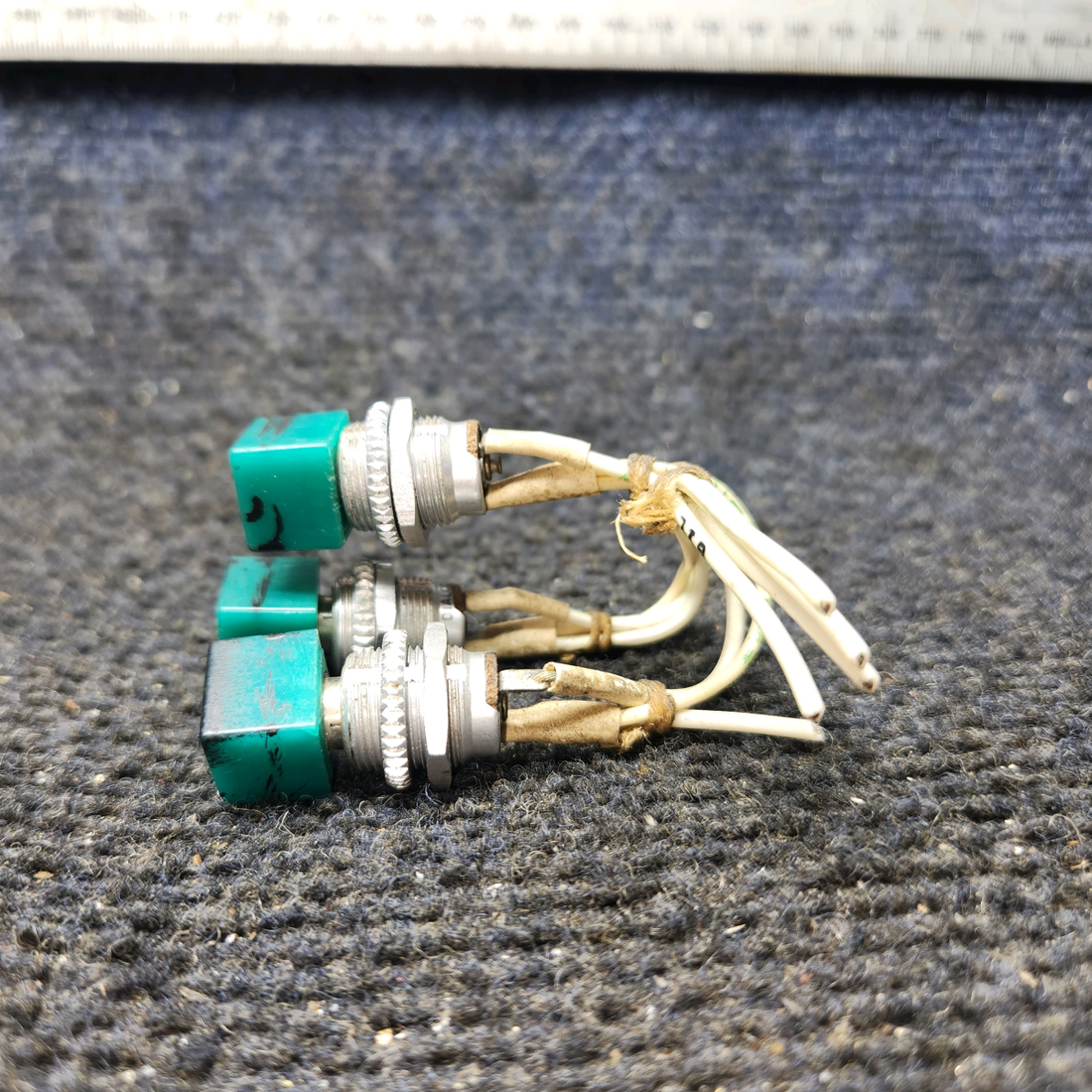 Used aircraft parts for sale, 67422-007, 67422-006, 67422-005 Piper PA32RT-300 Landing Gear Indicator Light Set