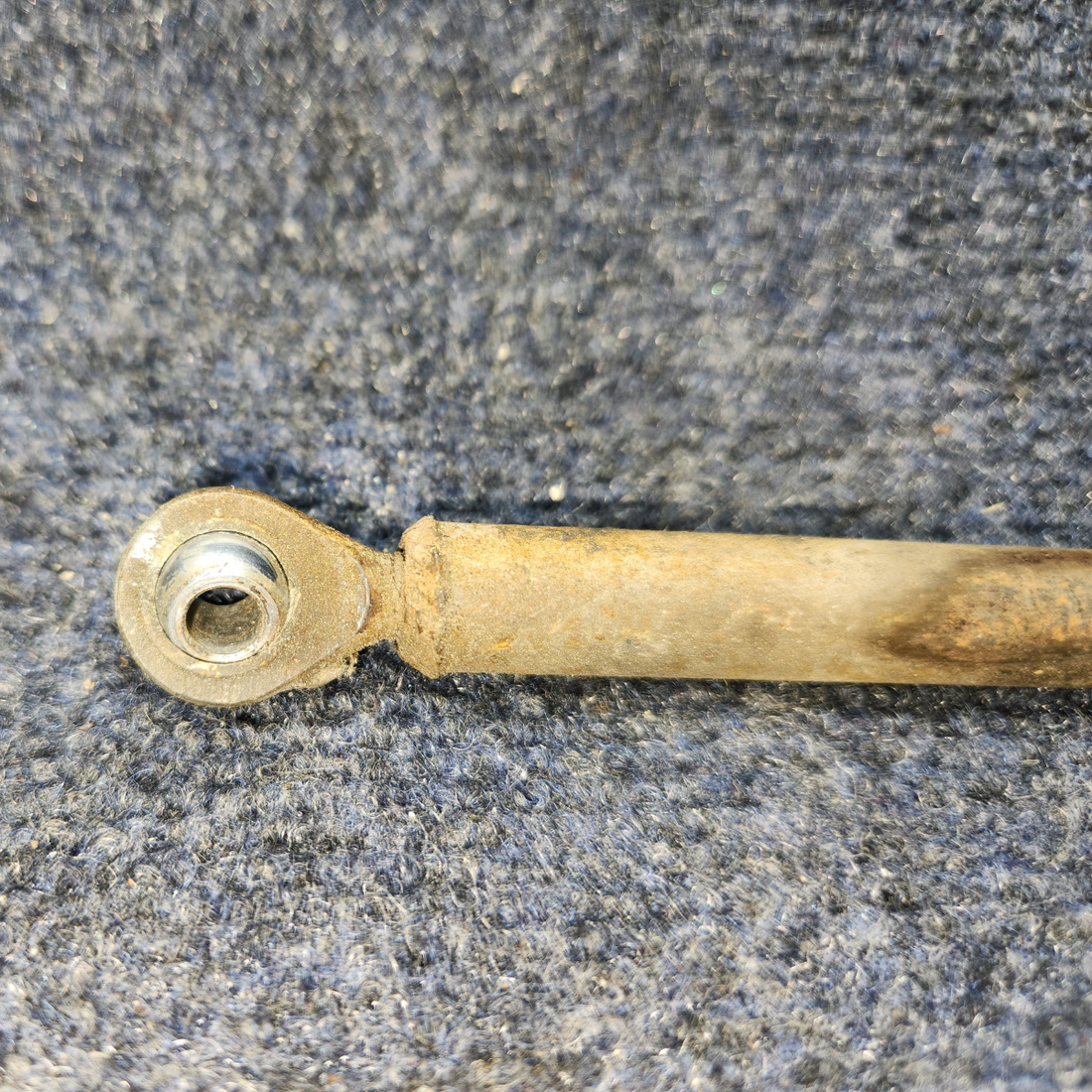 Used aircraft parts for sale, 2443002-1 Cessna 172RG Rod Assy Landing Gear Nose
