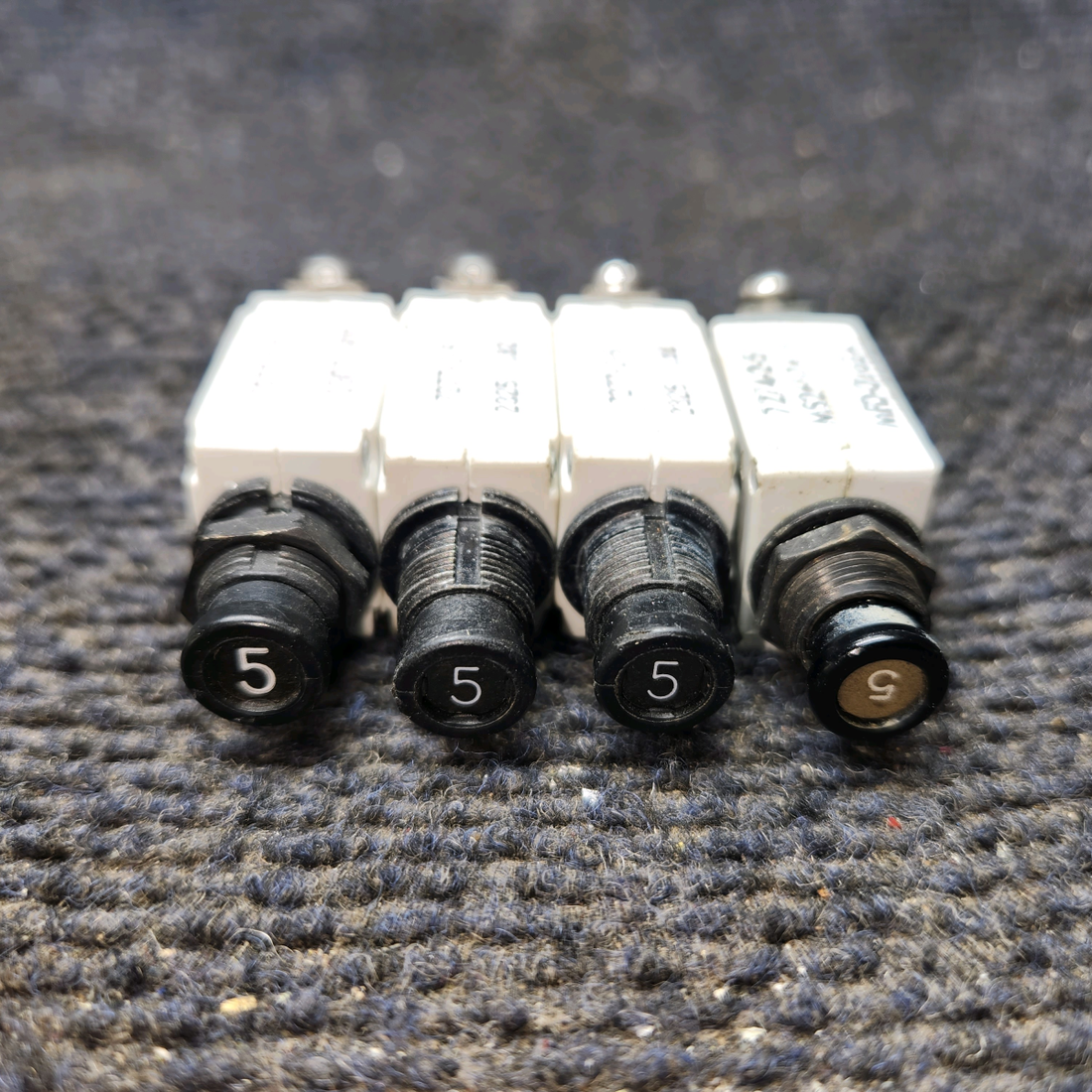 Used aircraft parts for sale, 7277-2-5 Cessna 172E Circuit Breakers 5 Amp