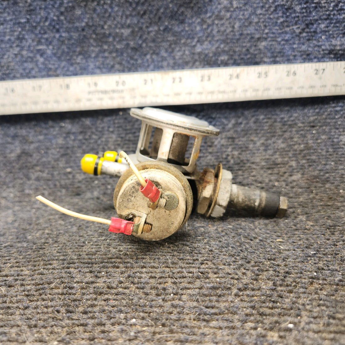 Used aircraft parts for sale, 2H3-19 Airborne piper PA-28-181 Vacuum Regulating Valve Assembly