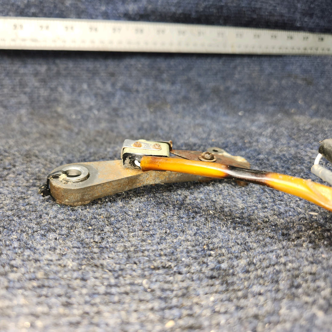 Used aircraft parts for sale, 2241106-3 Cessna 172RG HOOK DOWNLOCK W SWITCH