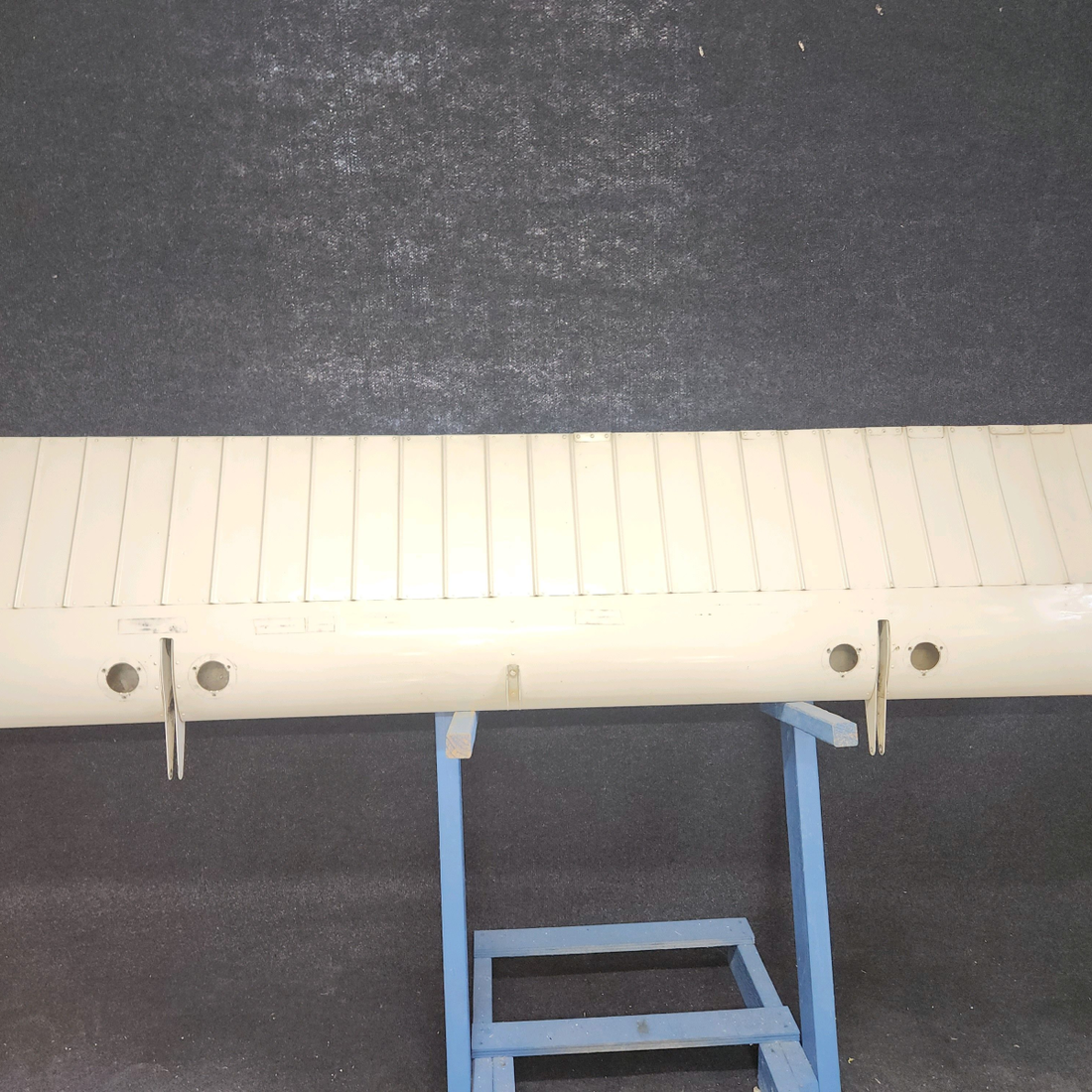 Used aircraft parts for sale, 0523901-38 Cessna 172F Flap Assy - RH