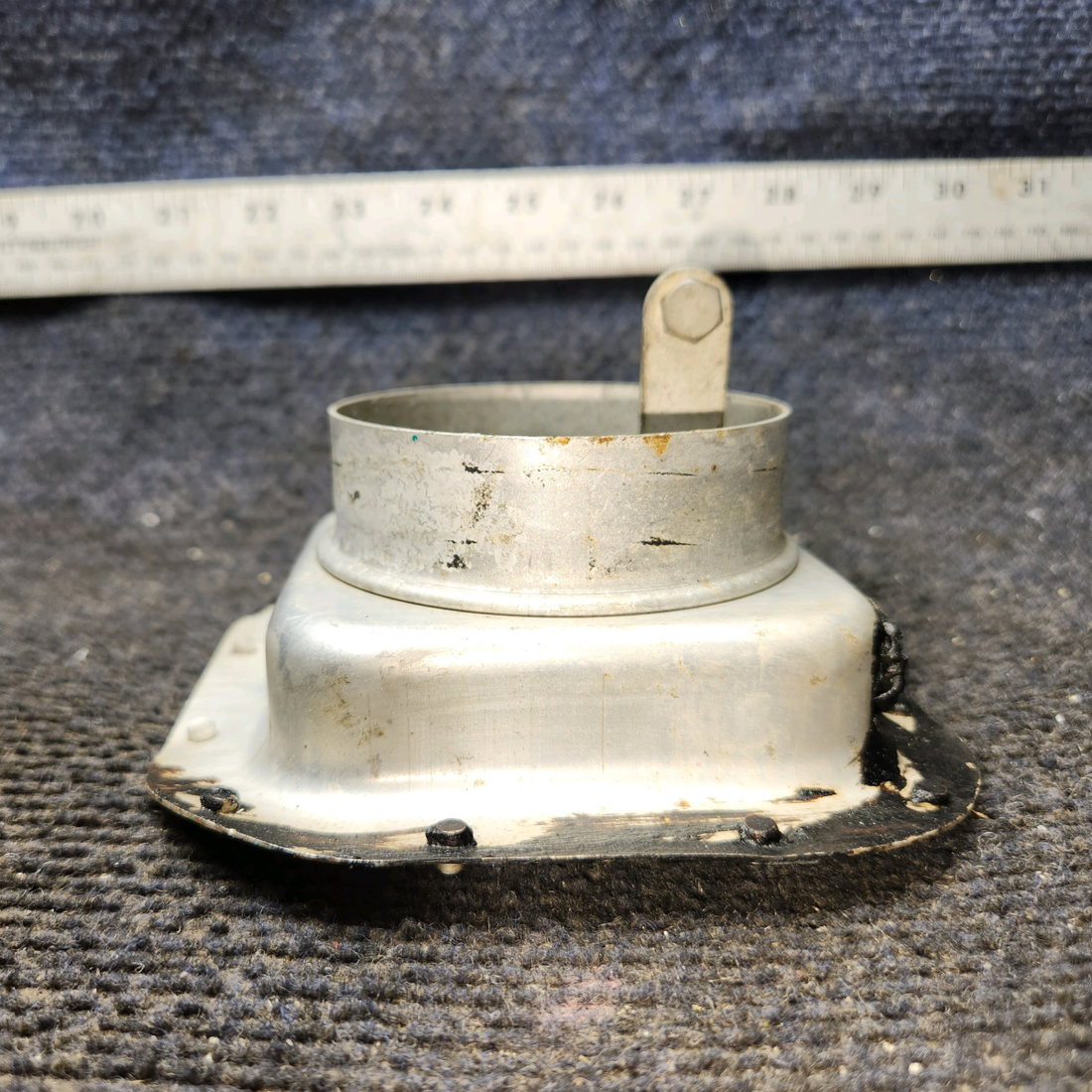 Used aircraft parts for sale, 0713139-1, 0713135-1, 0713140-1 Cessna 172F Outside Air Vent