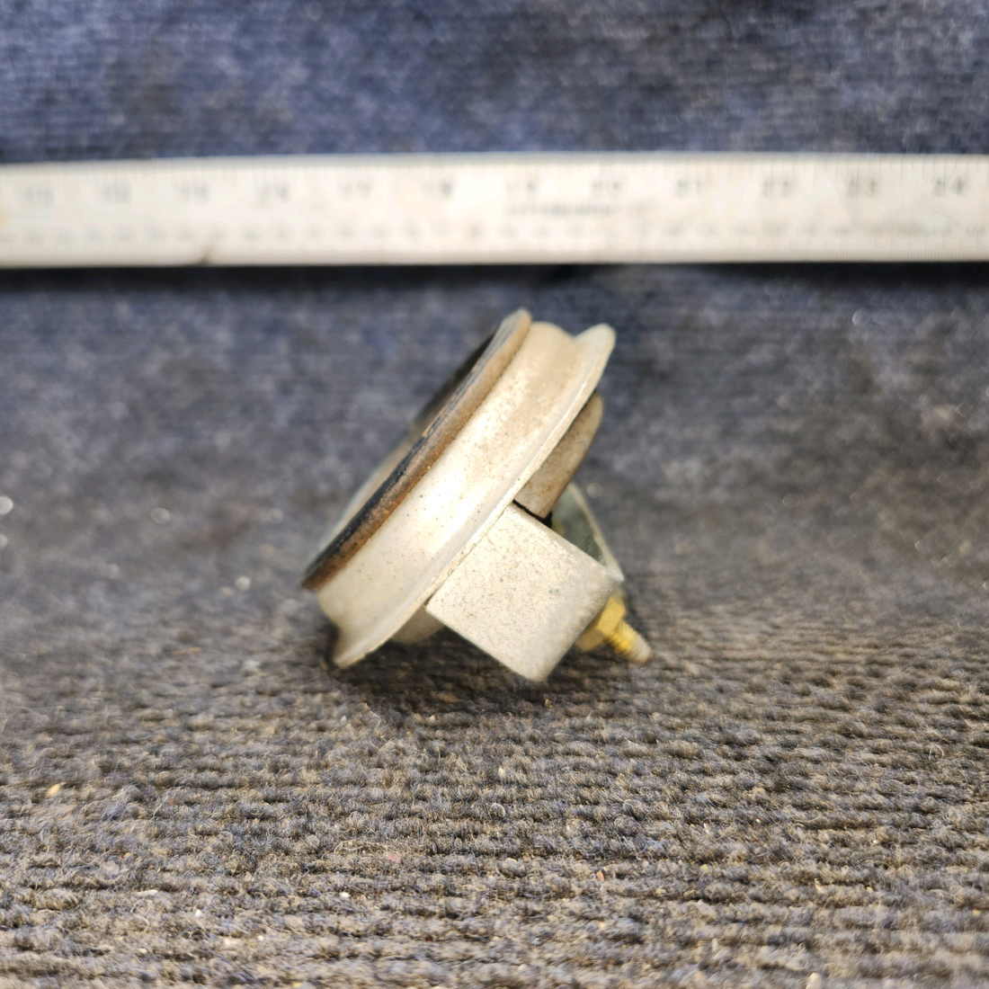 Used aircraft parts for sale, 433269 Stewart Warner cessna 150G Ammeter Indicator
