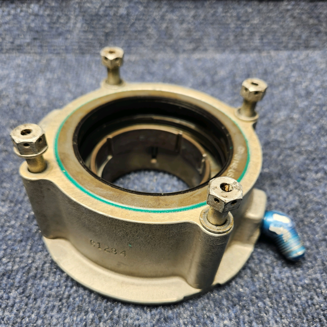 Used aircraft parts for sale, HC-A2V20-4A1 Hartzell BEECHCRAFT F35 HARTZELL TWO BLADE PROPELLER W/ ADAPTER KIT & LOGS (PROP STRUCK)