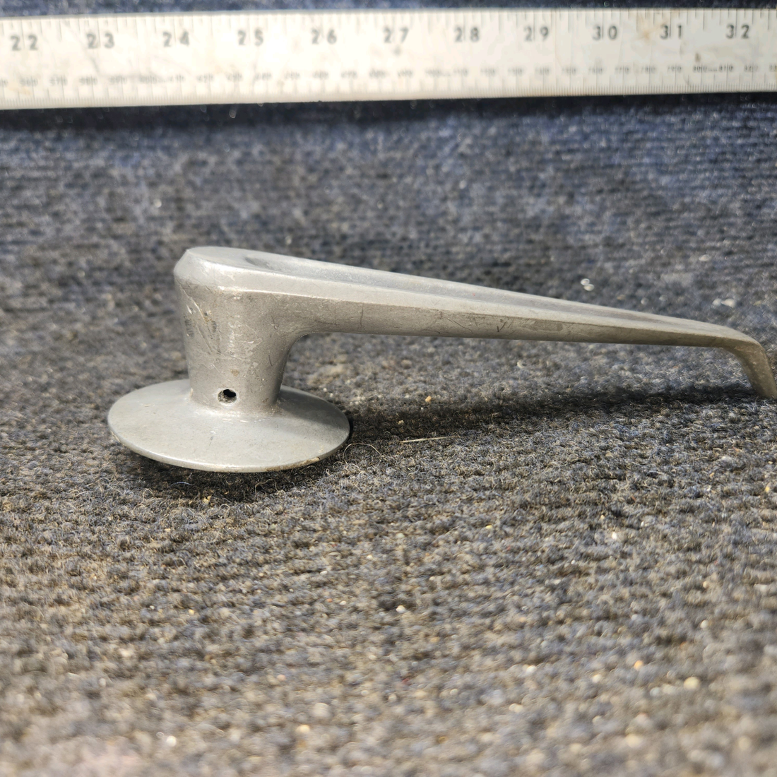 Used aircraft parts for sale, 0711027-1 Cessna 172E Inside Cabin Door Handle LH or RH