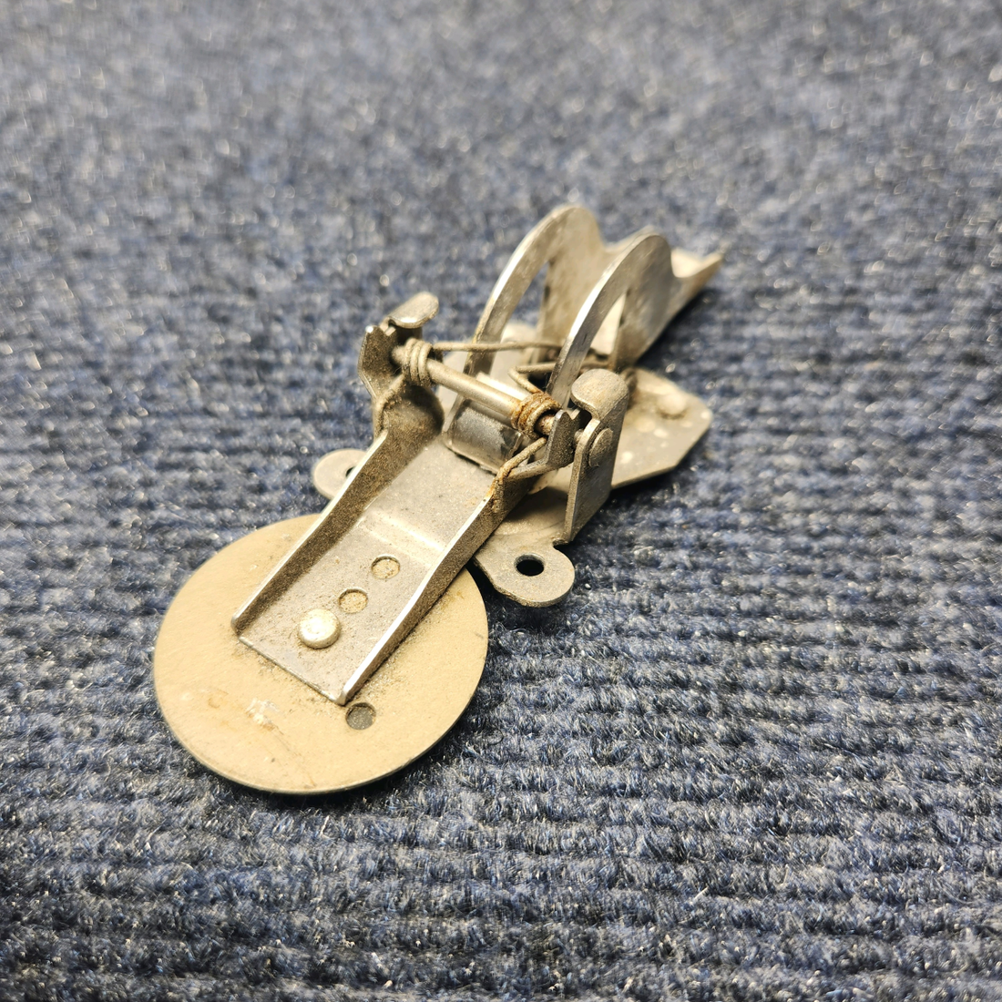 Used aircraft parts for sale, S2455-1 Cessna PIPER- CESSNA-BEECH- MOONEY VARIOS CESSNA 172P BAGGAGE DOOR LATCH ASSEMBLY