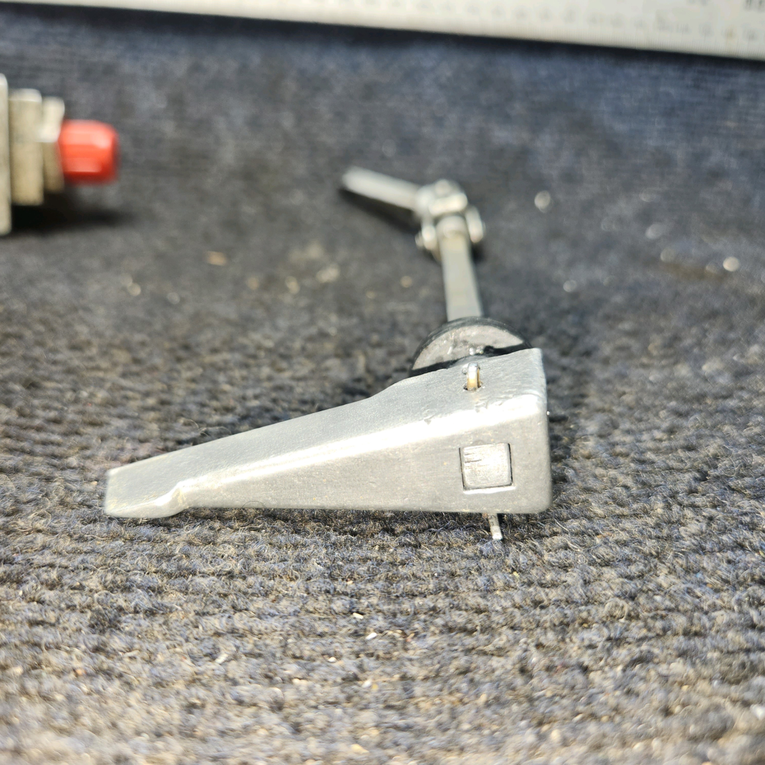Used aircraft parts for sale, 0513120-6 Cessna 172 E Fuel Selector Valve Assembly with Shaft and Handle