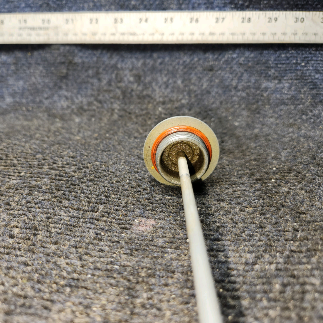 Used aircraft parts for sale, LW-16783 Lycoming O320 Piper PA28-161 Oil Level Gauge – 8 QTS, Length 18"