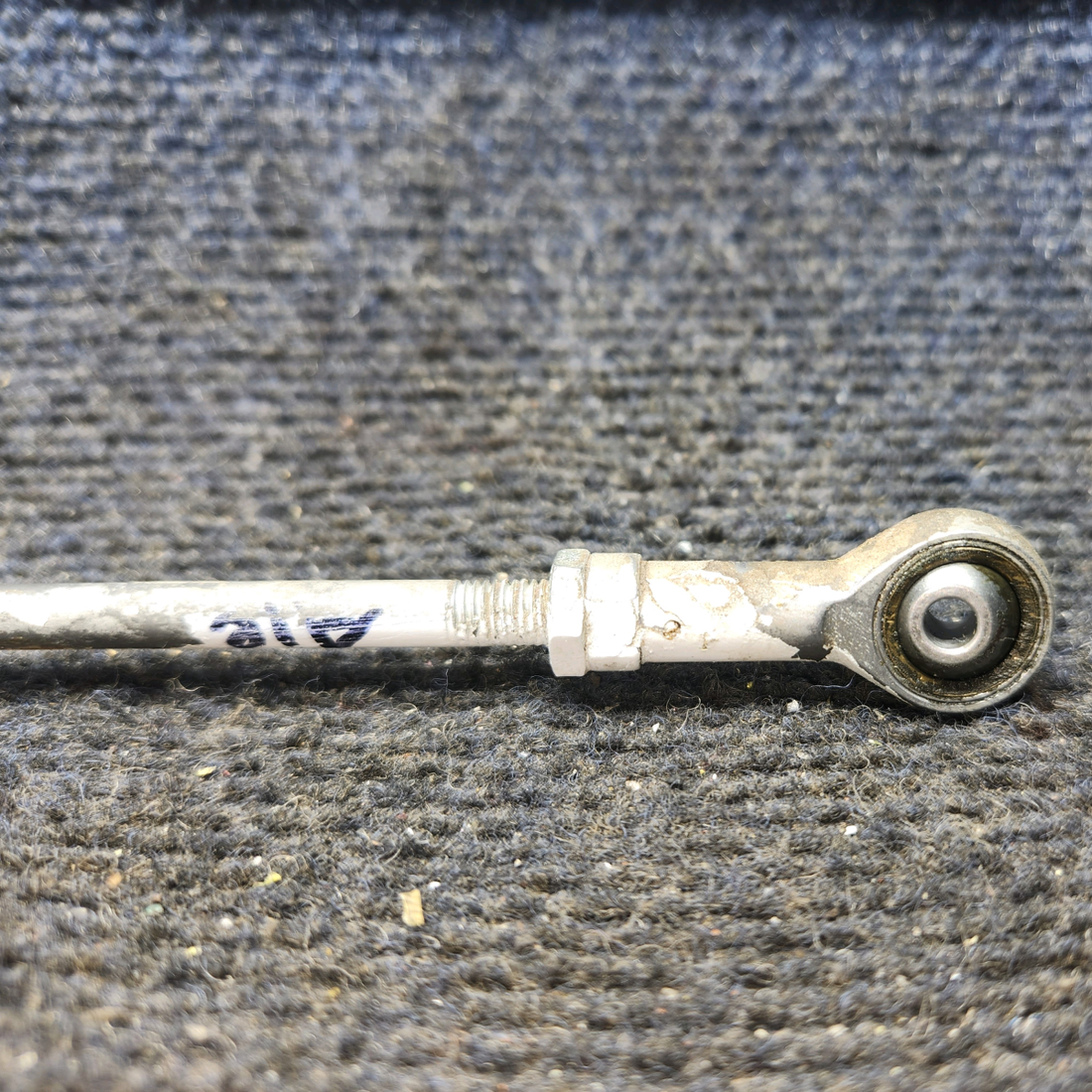 Used aircraft parts for sale, 0523218 Cessna 182G Aileron Push Pull Rod Assembly