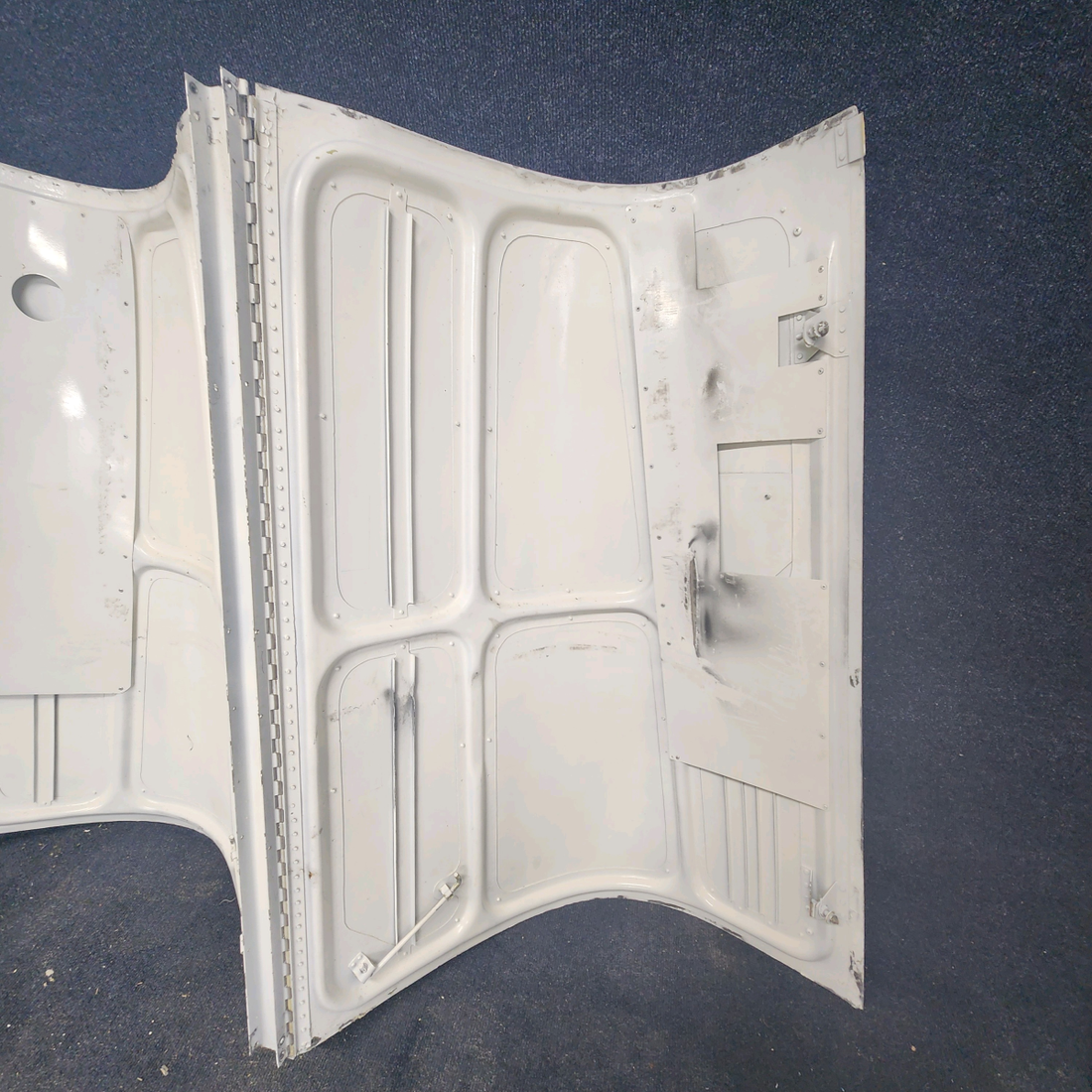 Used aircraft parts for sale, 35-910321-603 Beechcraft F33A UPPER COWLING ENGINE ASSY