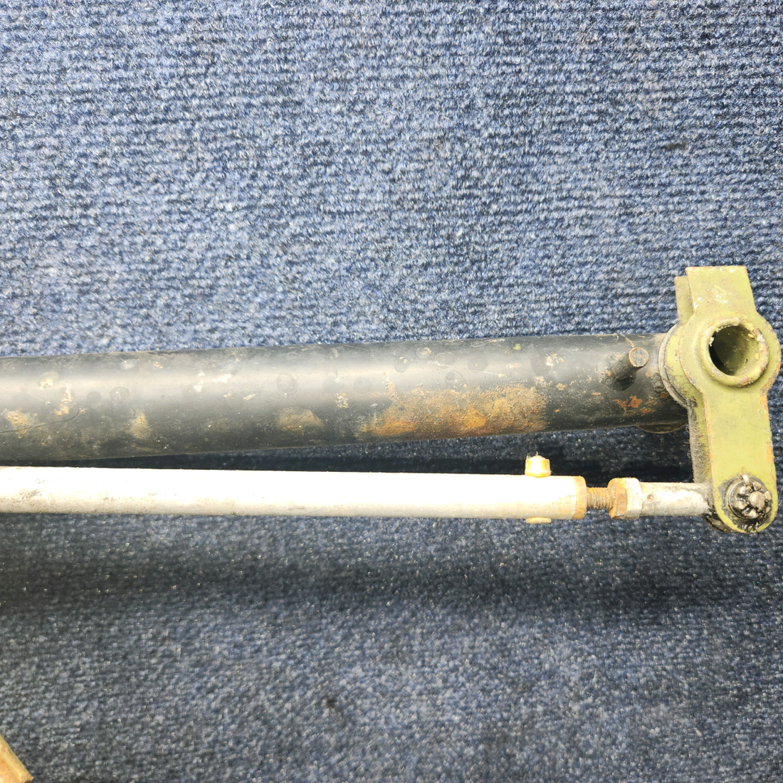 Used aircraft parts for sale, 602104-502 American Gruman A1A CONTROL COLUMN DUAL CONTROL