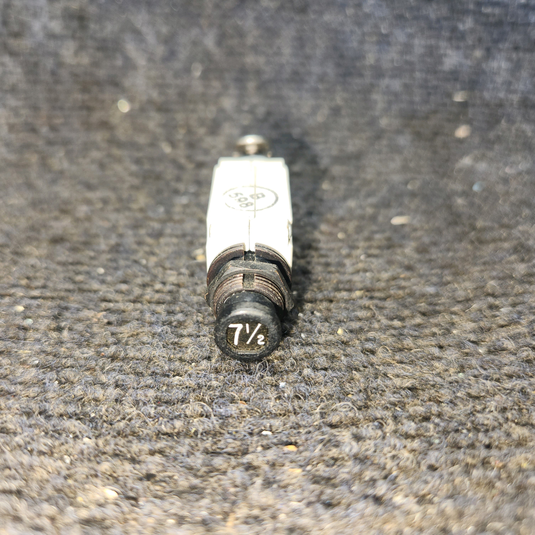 Used aircraft parts for sale, 7277-2-7.5 Klixon 7274-2 Cessna 172E Circuit Breaker 7.5 AMP