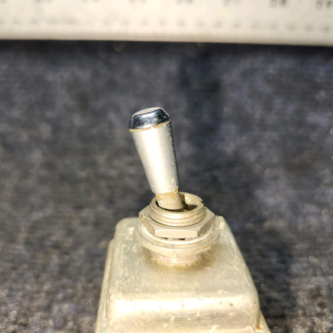 Used aircraft parts for sale, 35-380053-9 BEECHCRAFT 95-55B Toggle Switch Assembly