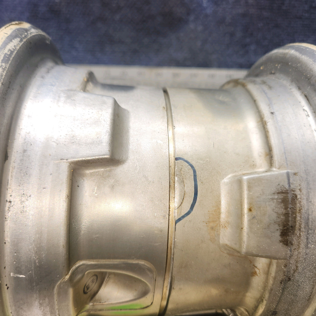 Used aircraft parts for sale, C163005-0201 McCauley cessna 172N Main Landing Gear Wheel
