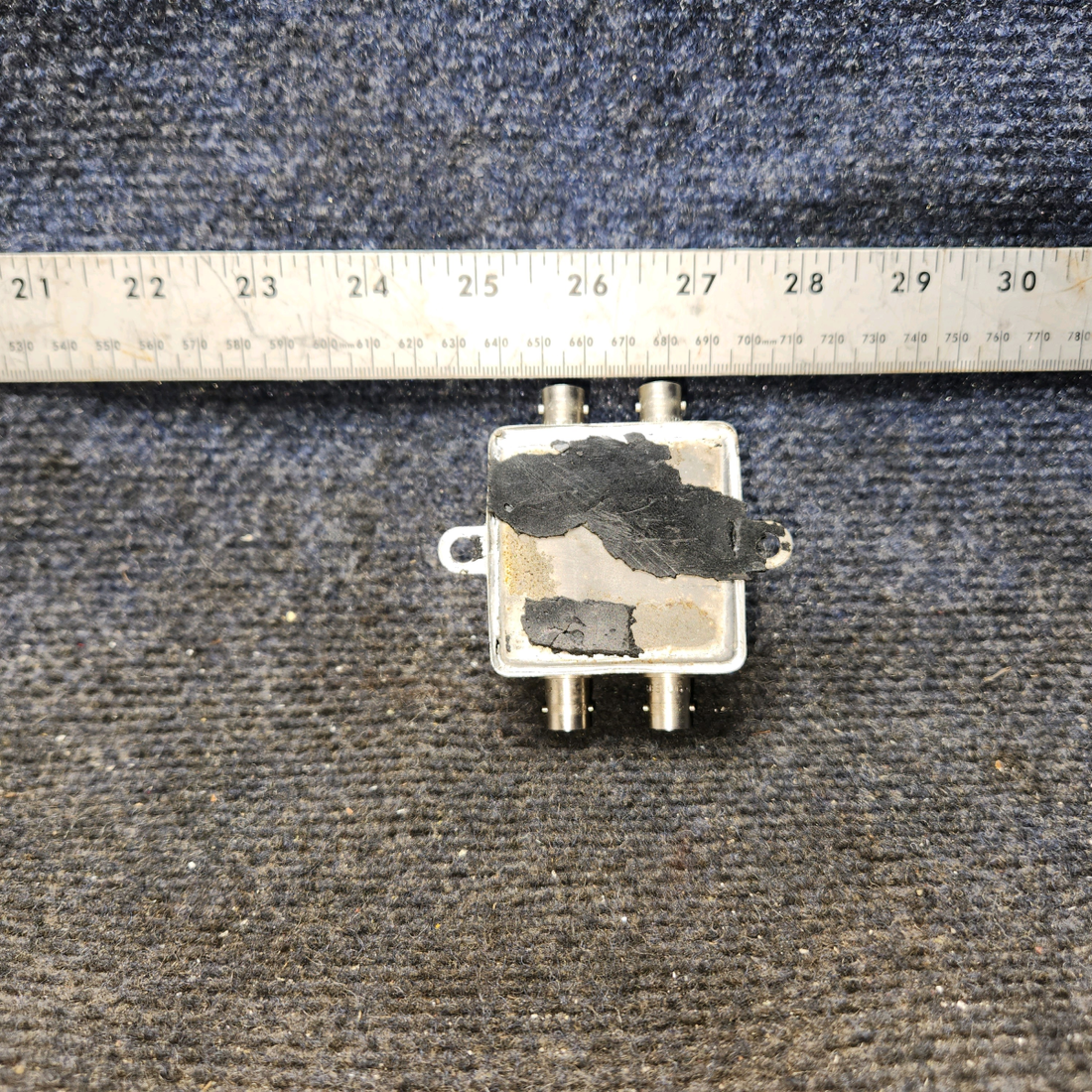 Used aircraft parts for sale, AD-9 Antenna Development Engineering AD-9 Cessna 172F Dual Nav-Glideslope Antenna Coupler