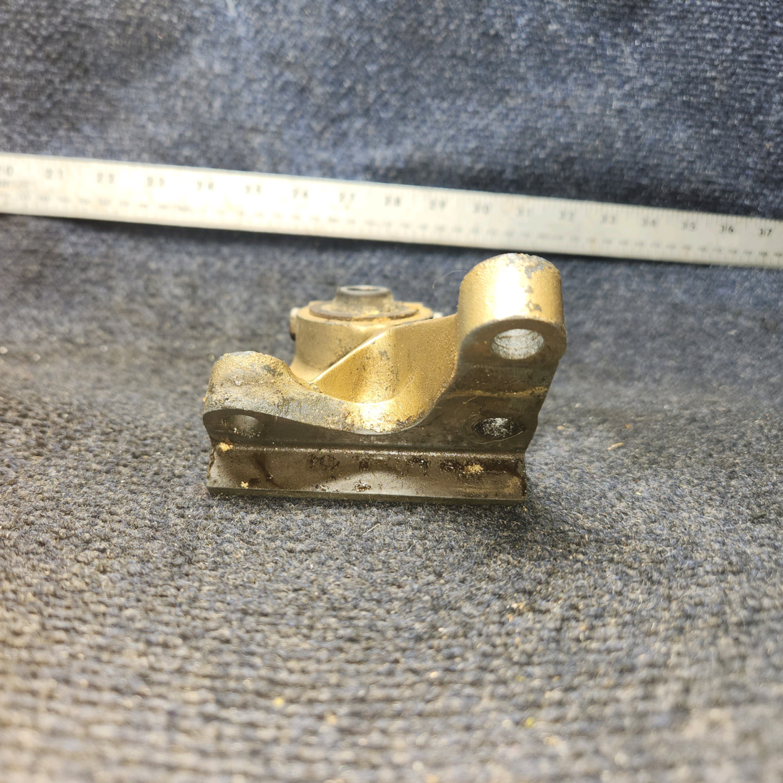 Used aircraft parts for sale, 40044 Continental O-300-D Cessna 172F Engine Mount Bracket  Left Front