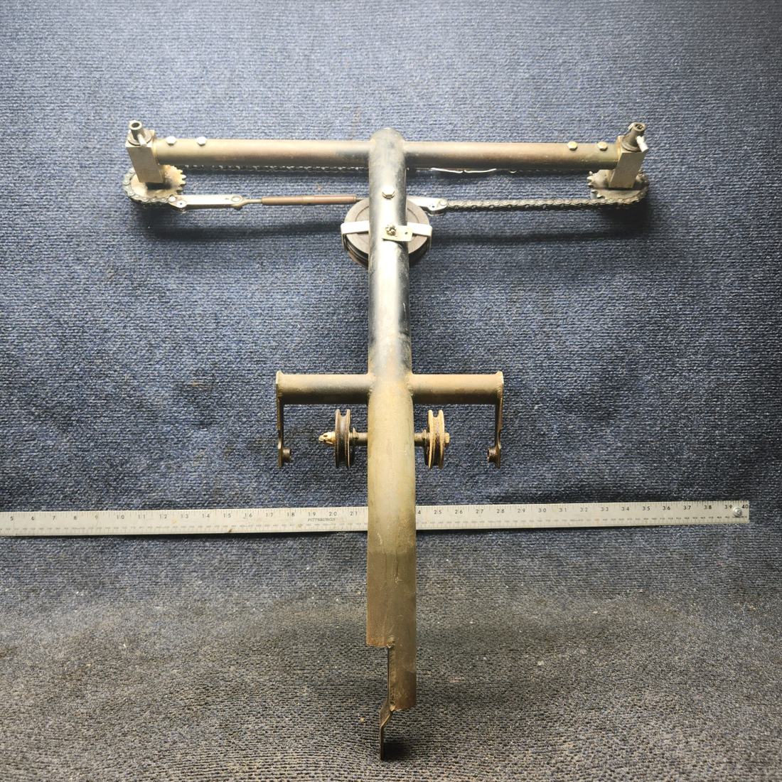 Used aircraft parts for sale, 169-524018-601 Beechcraft C23 SUNDOWNER Control Column Assembly