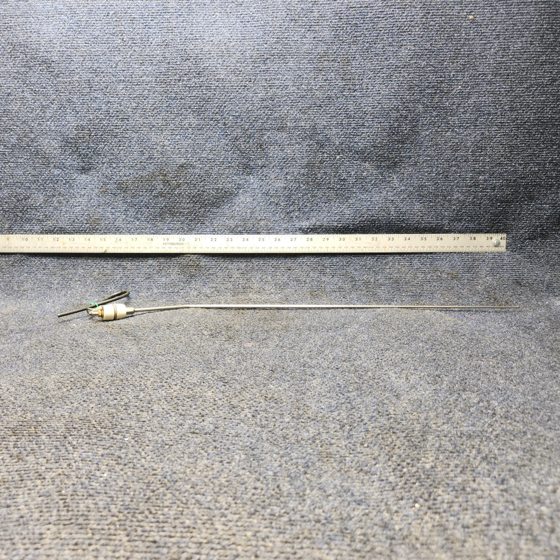 Used aircraft parts for sale, 451-272 Piper PA28-140 Transmitting Antenna Assembly