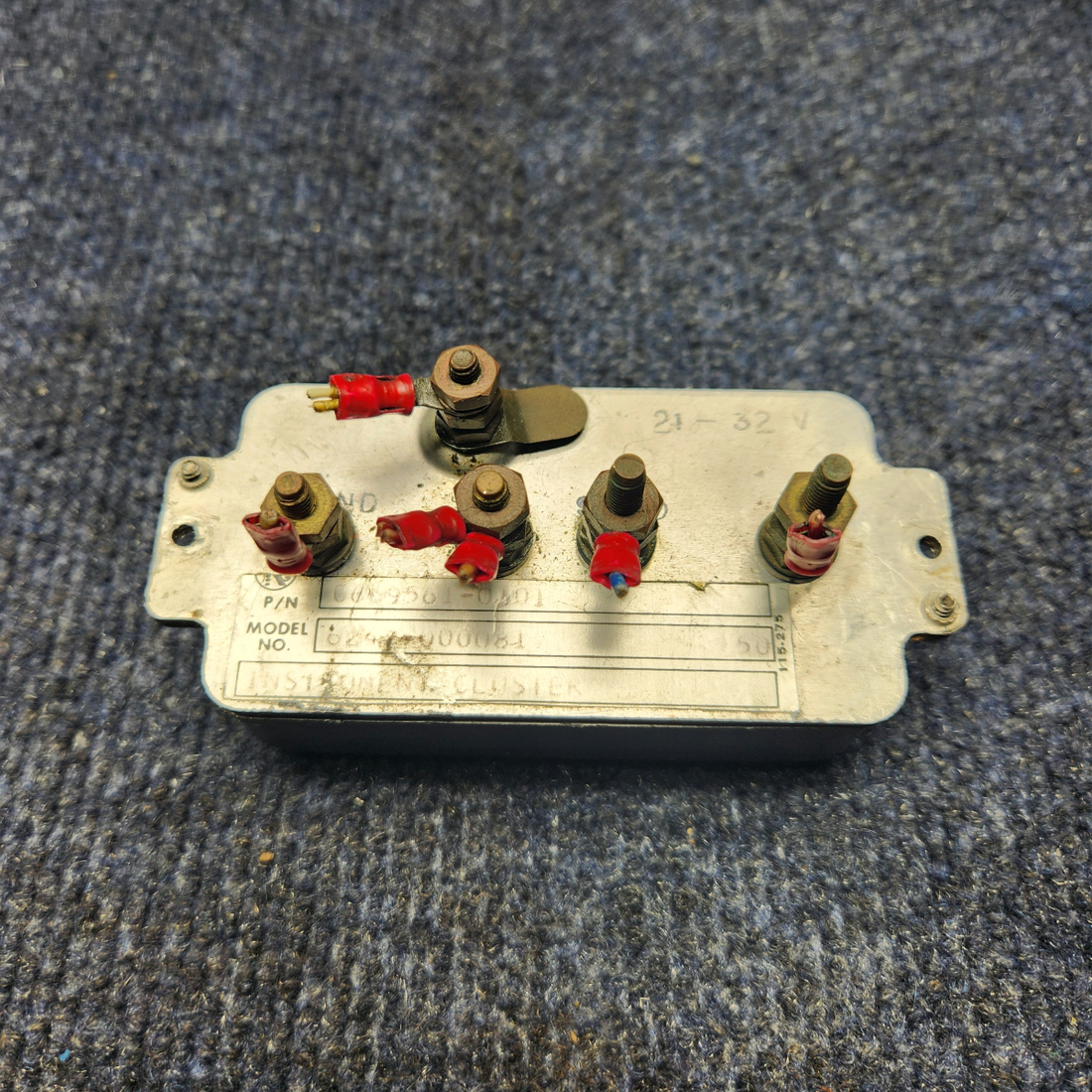 Used aircraft parts for sale, C669561-0101 Rochester CESSNA C172RG CYLINDER AND OIL TEMPERATURE GAUGE CLUSTER