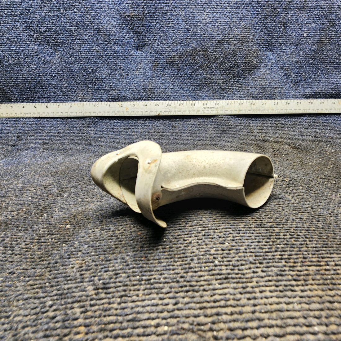 Used aircraft parts for sale, 0413233 cessna 150G Cabin Air Vent Elbow