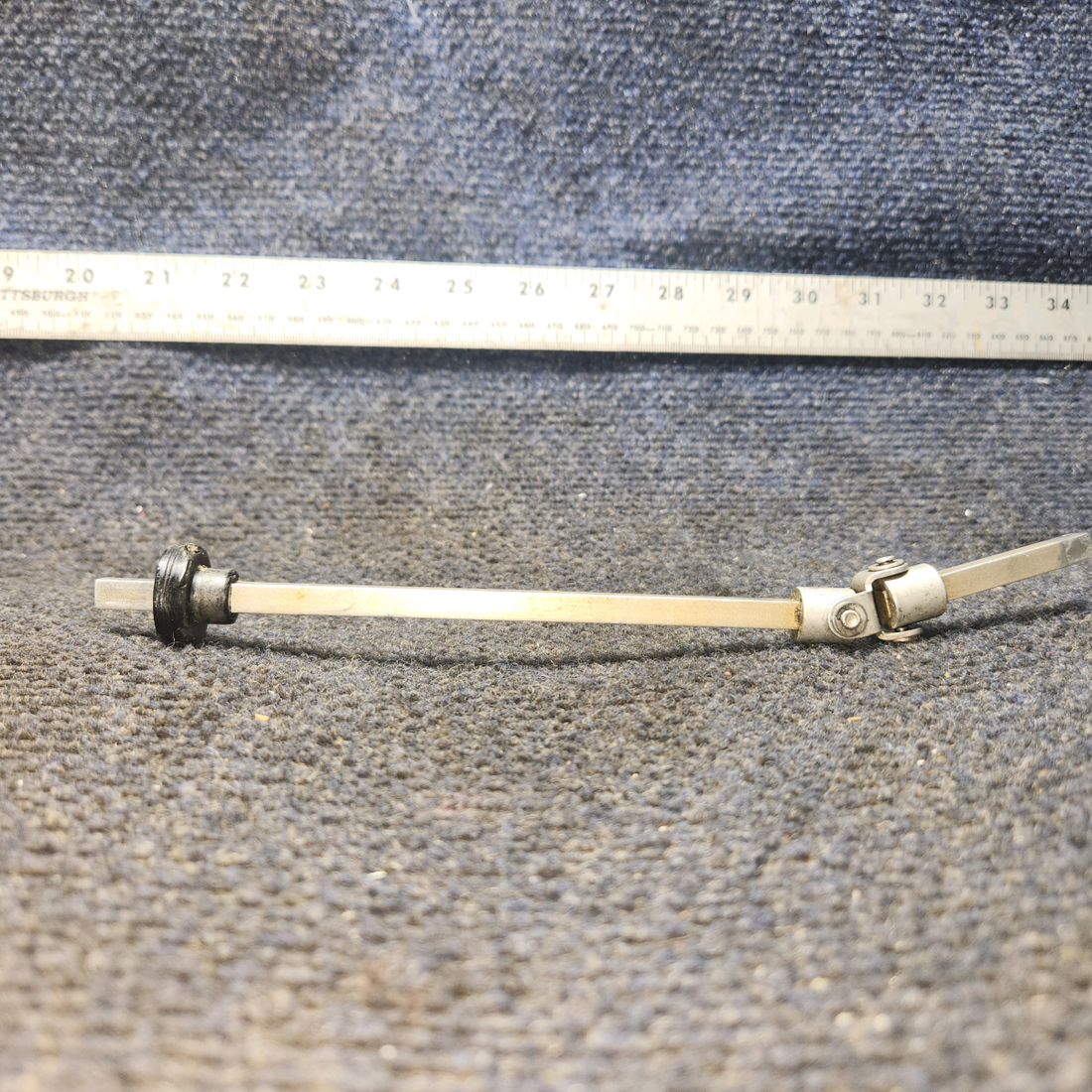 Used aircraft parts for sale, 0511157-18 Cessna 172 Fuel Selector Valve Shafts