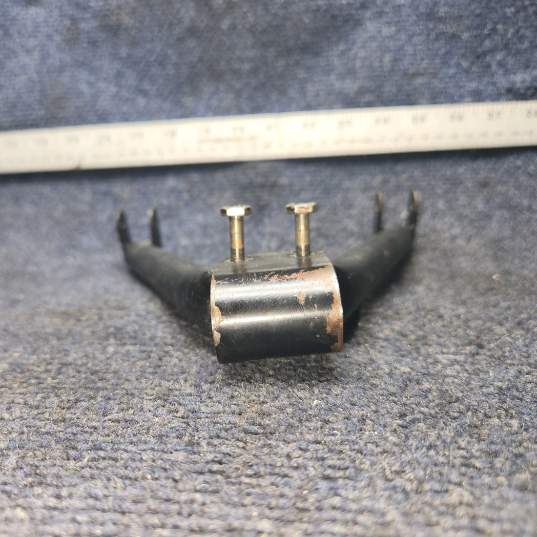 Used aircraft parts for sale, 63464-000, 68468-000 Piper PA28-140 Toe Brake Brace Assy with Braket