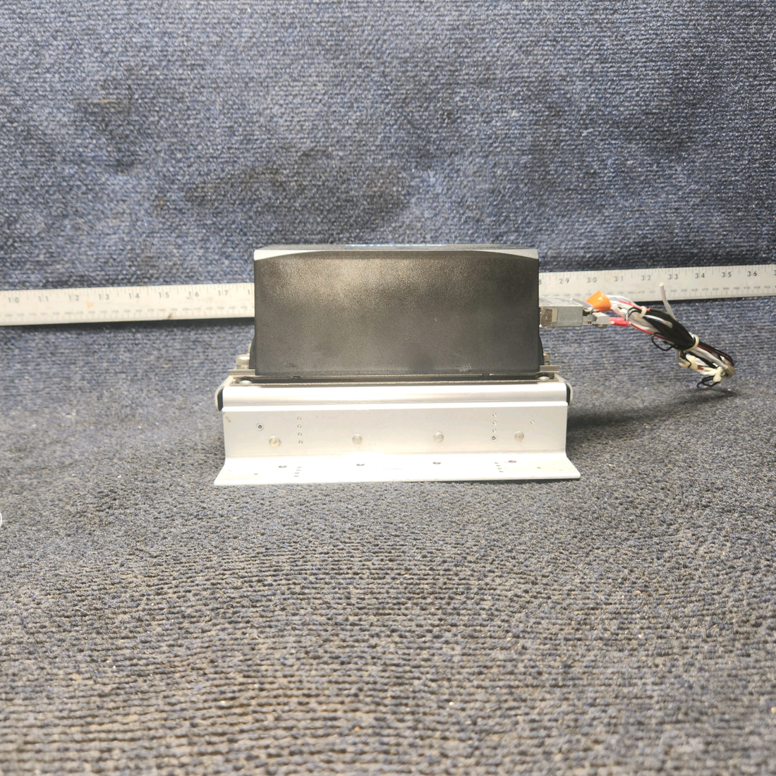 Used aircraft parts for sale, 011-00868-10 Garmin GRS-77 PIPER PA-24-250 Altitude Heading Reference Unit with Mount (14, 28V)