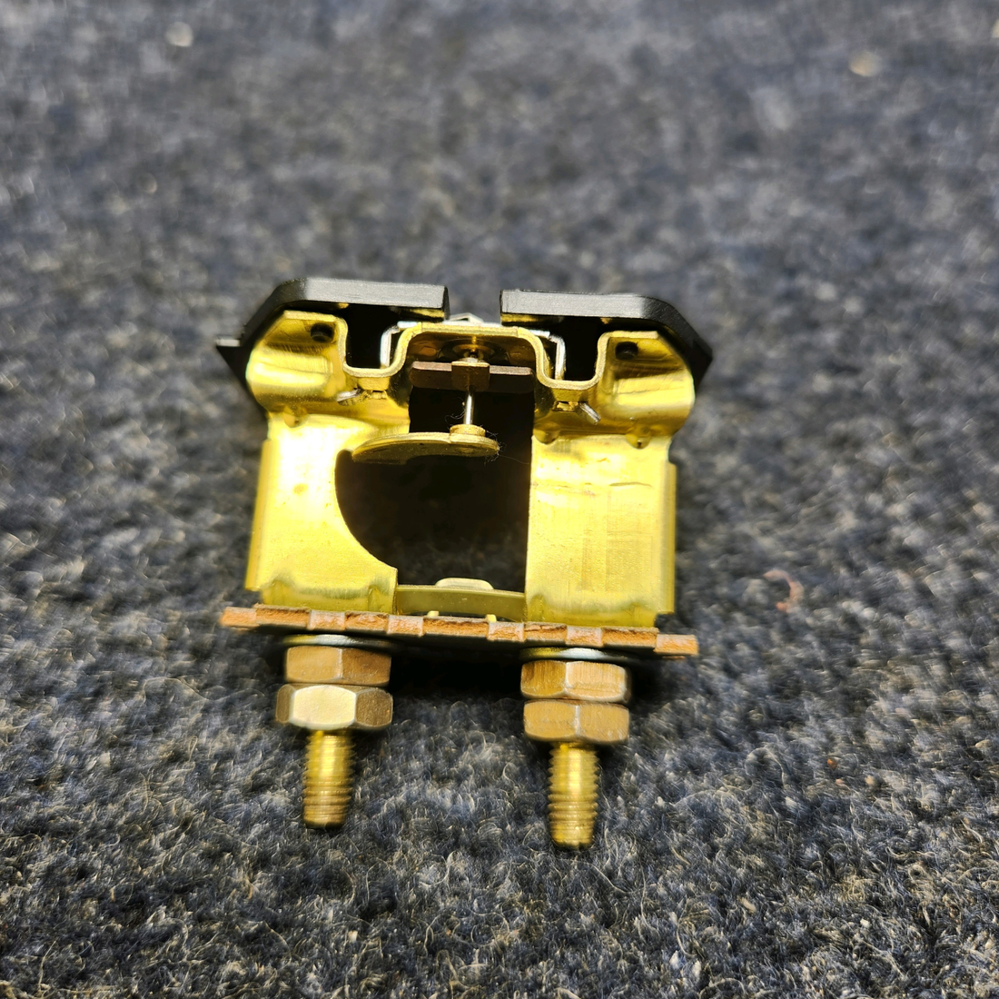 Used aircraft parts for sale, 1502093 BEECHCRAFT F35 AMPERES INDICATOR