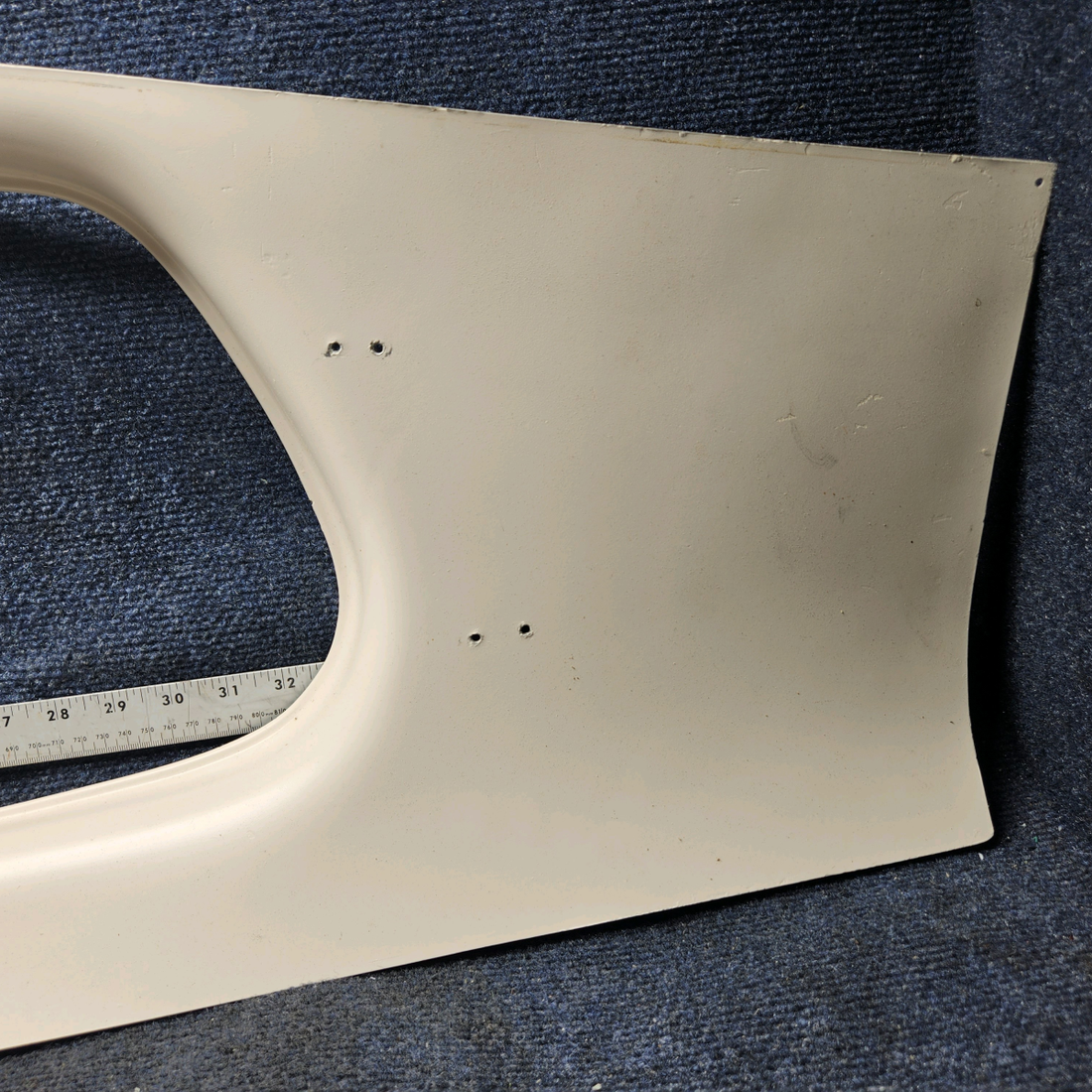 Used aircraft parts for sale, 95-420015-93 BEECHCRAFT 95-55B Aft Window Molding - LH