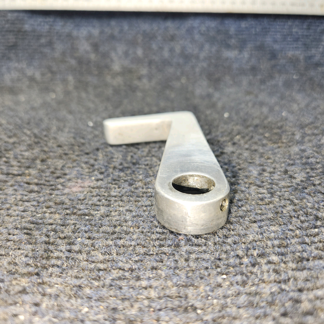 Used aircraft parts for sale, 169-940018-1 Beechcraft C23 SUNDOWNER Control Lock Handle