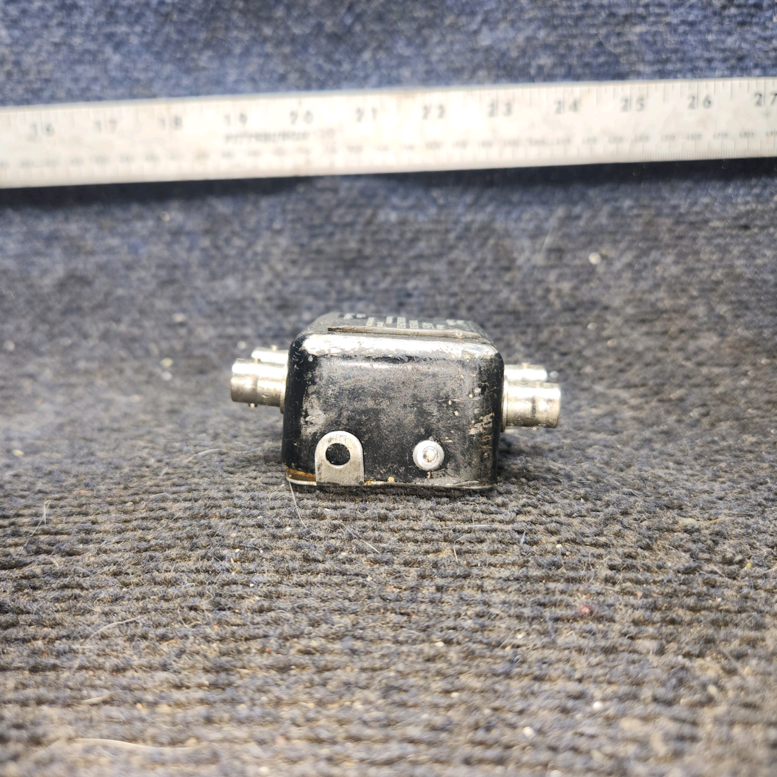Used aircraft parts for sale, AV-571 Antenna Specialists Co piper PA-28-181 NAV/VOR/LOC/GS Triplexer