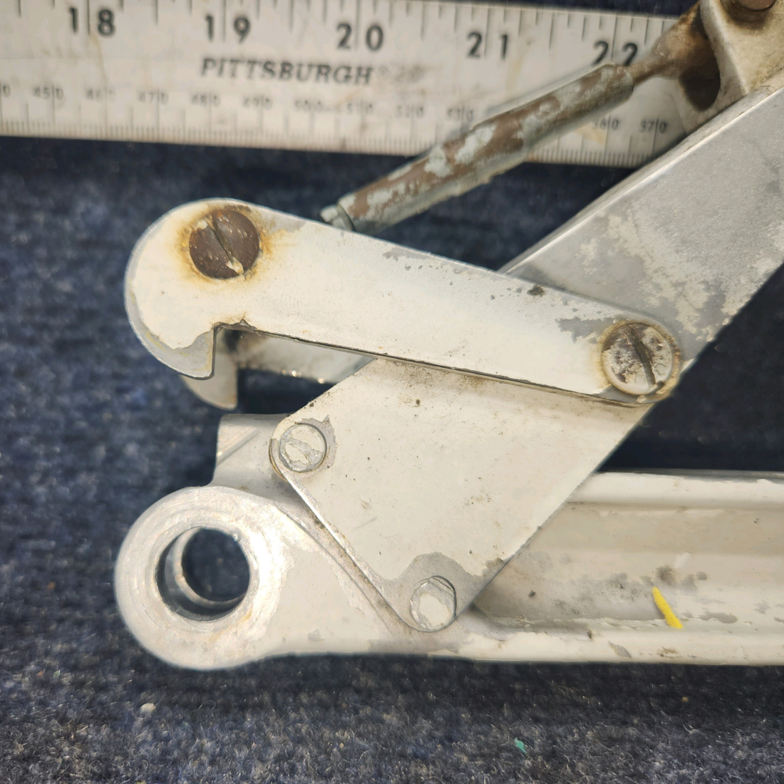 Used aircraft parts for sale, 67025-002 PIPER PA28RT-201 Main Gear Truss Link Assy w/Fitting