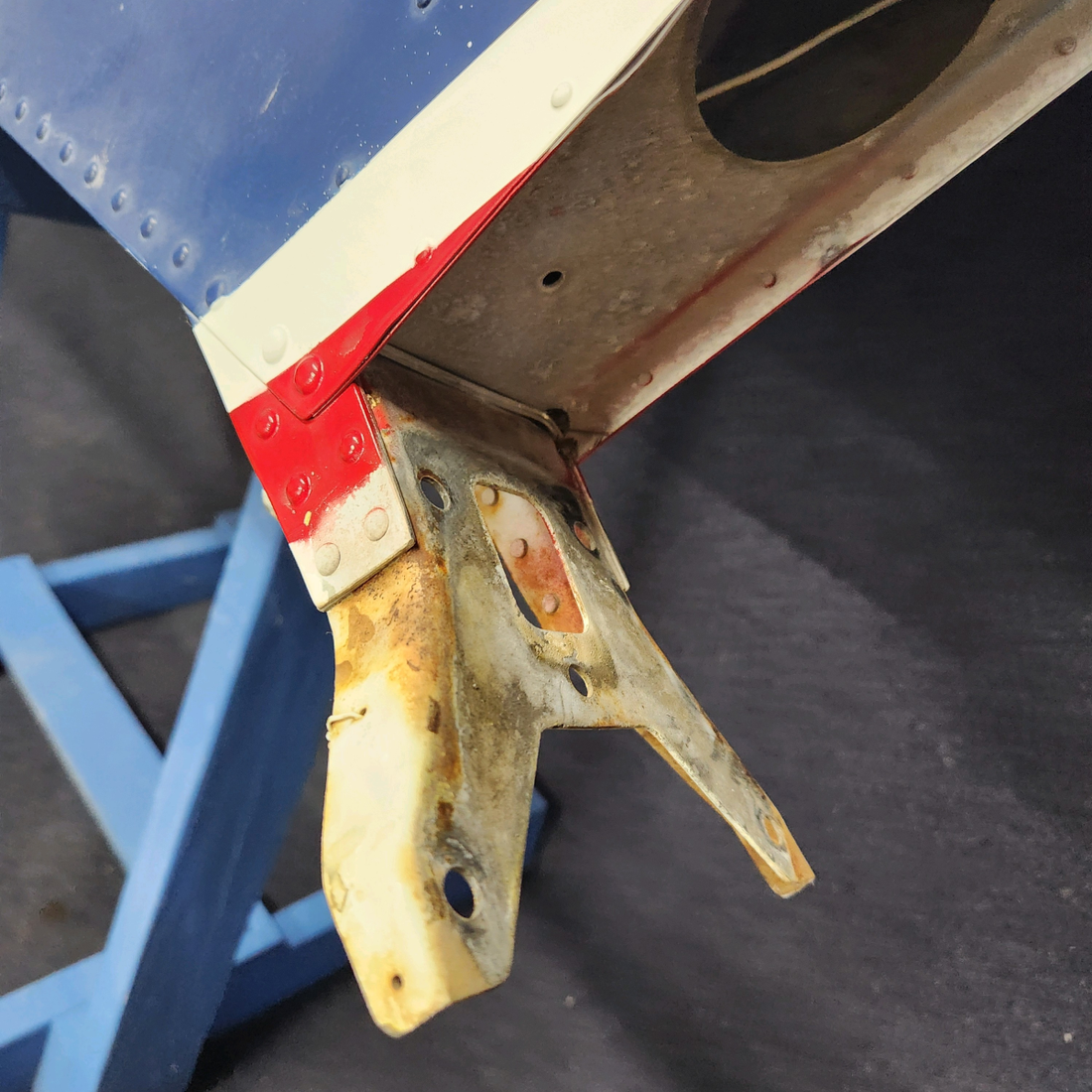 Used aircraft parts for sale, 0531006-110 CESSNA C172RG VERTICAL FIN ASSEMBLY
