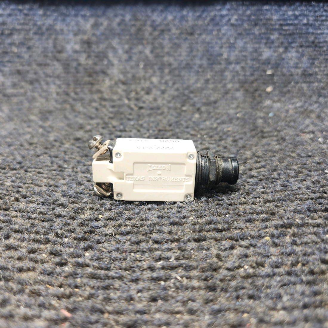 Used aircraft parts for sale, 7277-2-15 Klixon 7277-2 Cessna 172E Circuit Breaker  15 AMP